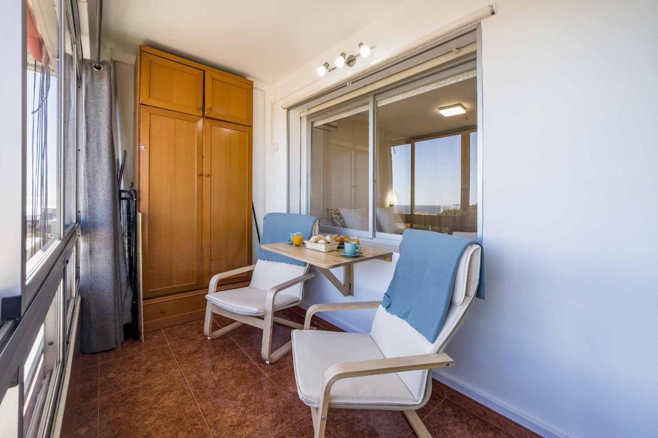 Apartamento Acogedor, Terraza, Piscina Y Mar Benalmadena Luaran gambar