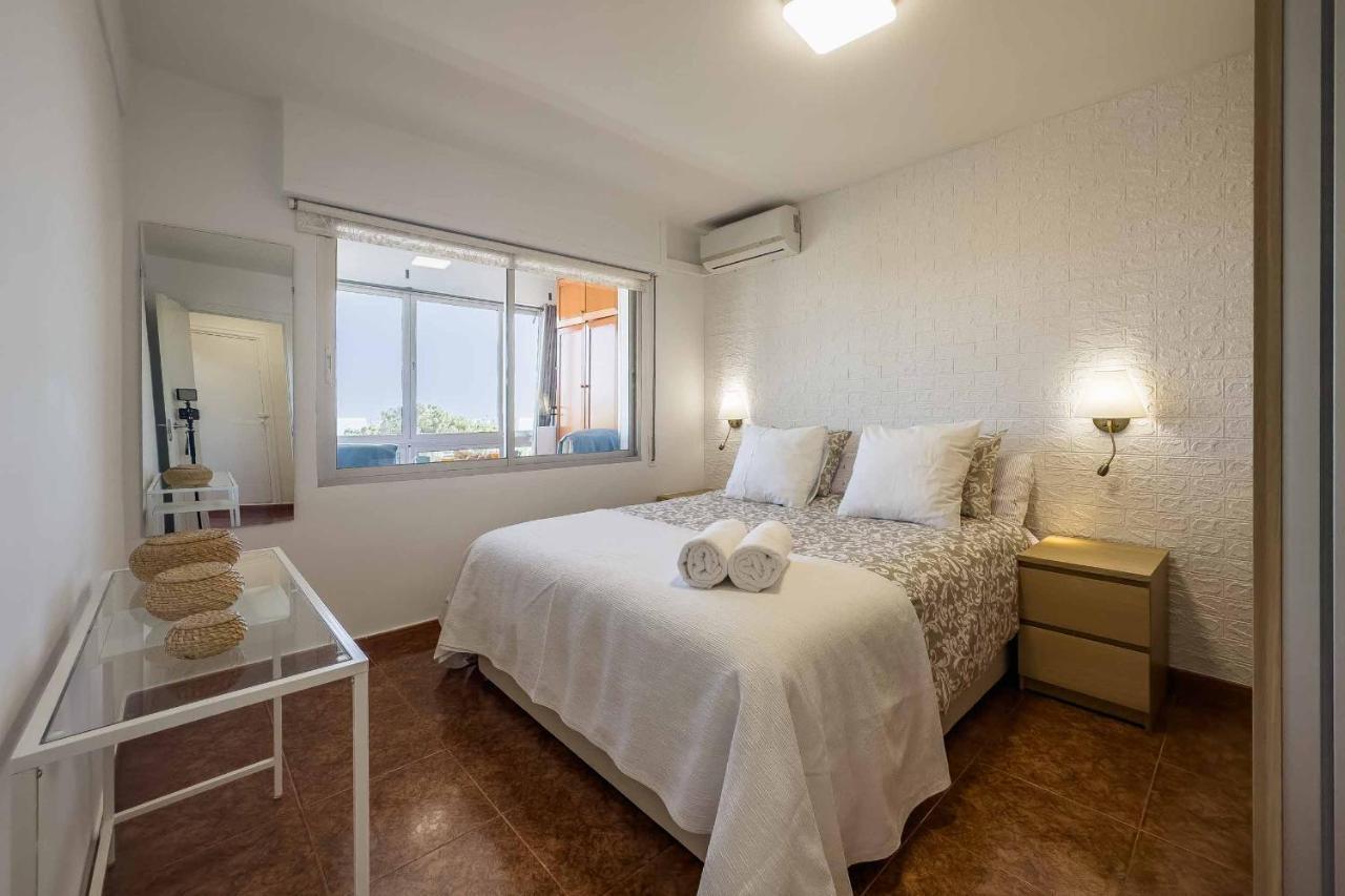 Apartamento Acogedor, Terraza, Piscina Y Mar Benalmadena Luaran gambar